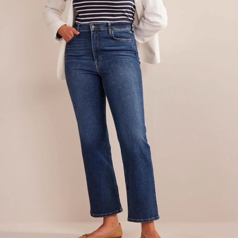 Boden High Rise True Straight Jeans size 31 / 32" in Indigo